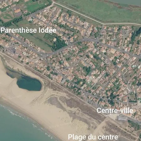 Parenthese Iodee Maison En Bord De *